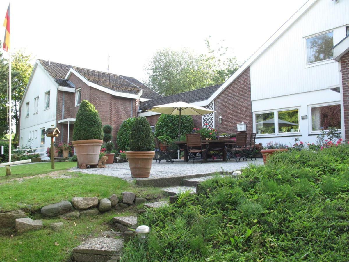 Hotel Landhaus Dr. Seiffert Scharbeutz Exterior foto